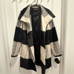 Ivanka Trump | Wool Blend Coat | Plaid Black White | Dress Coat Jacket | Size 2